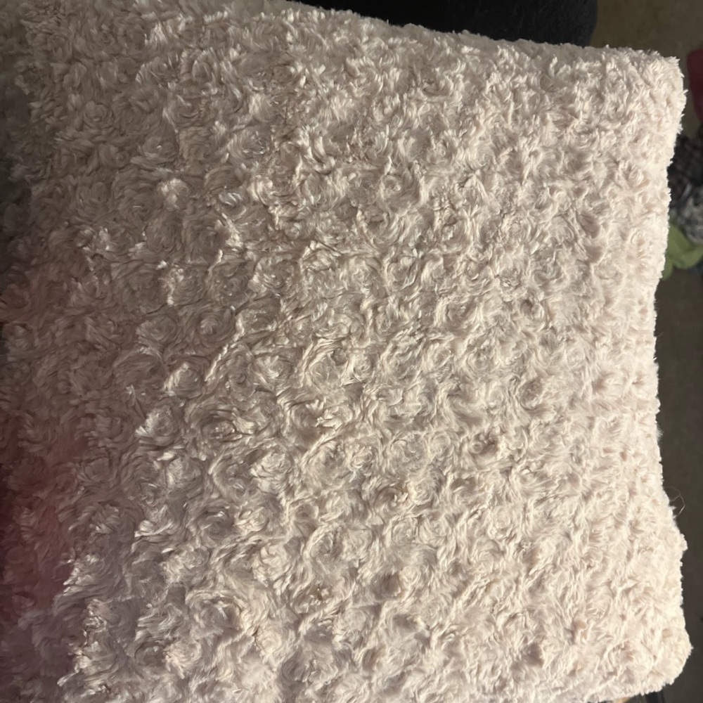 Better Homes And Gardens Cream Textured Pillow